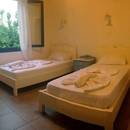 Sofia Rooms Loutro Exterior foto