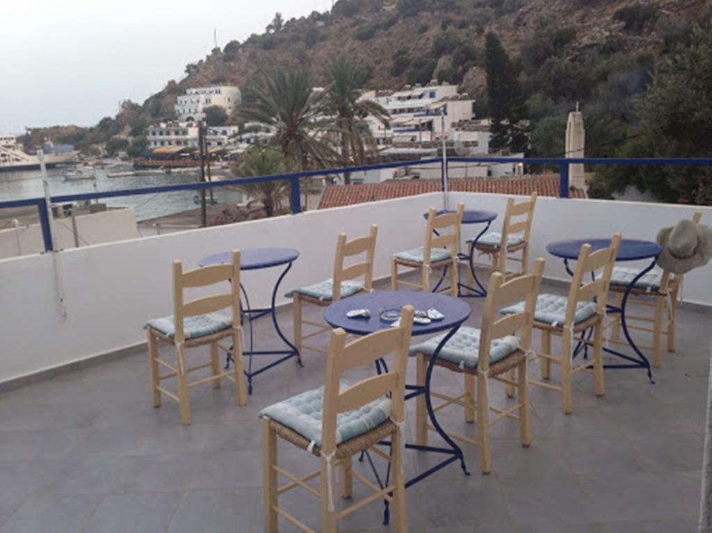 Sofia Rooms Loutro Zimmer foto